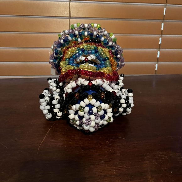 Hand Crafted Beaded Creature - Picture 5 of 7